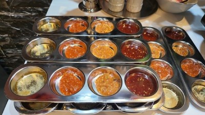 Mani mogo restaurant